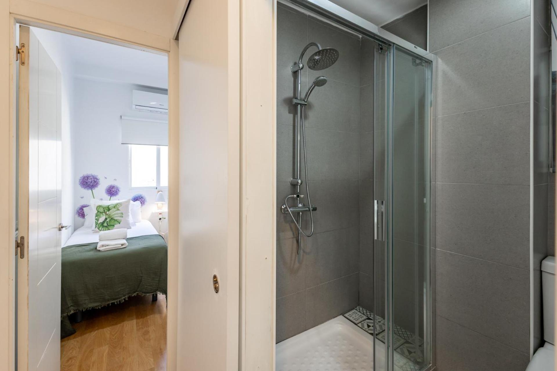 Isg Relator Apartment Sevilla